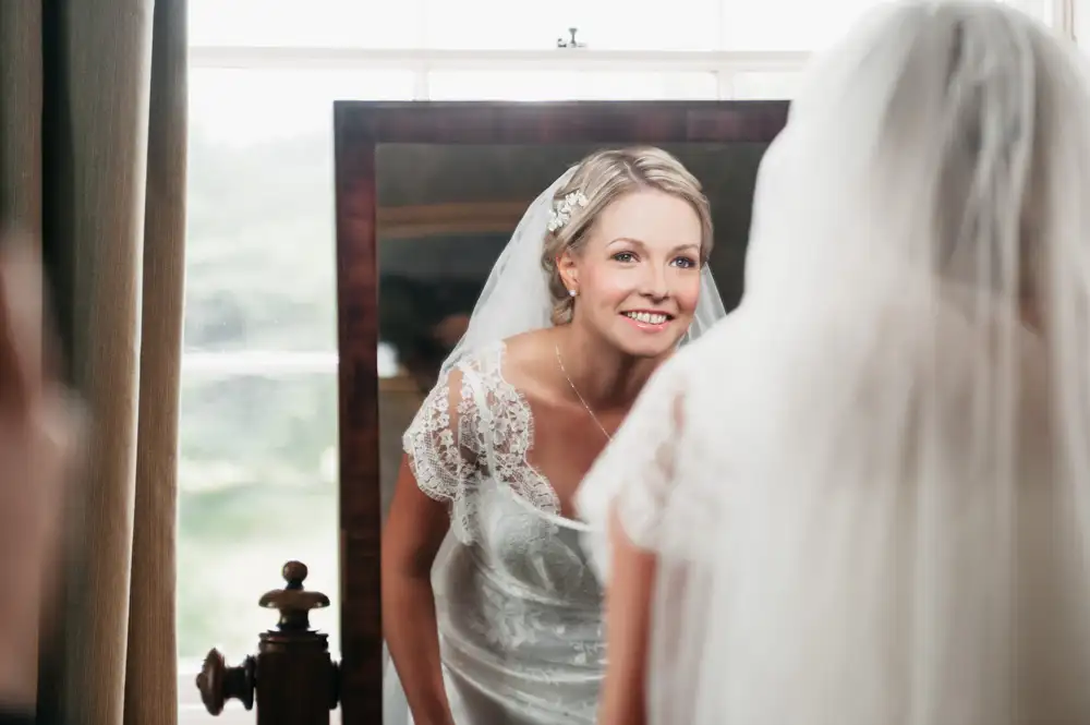 Wedding Photo RM - bride happy in mirror